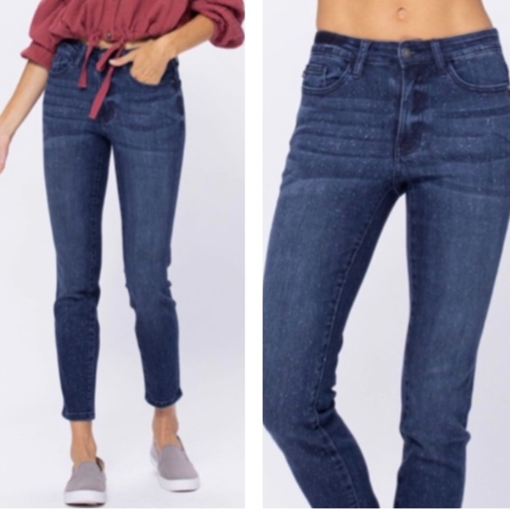 Judy Blue Mid Rise Mineral Washed Relax Fit Jeans